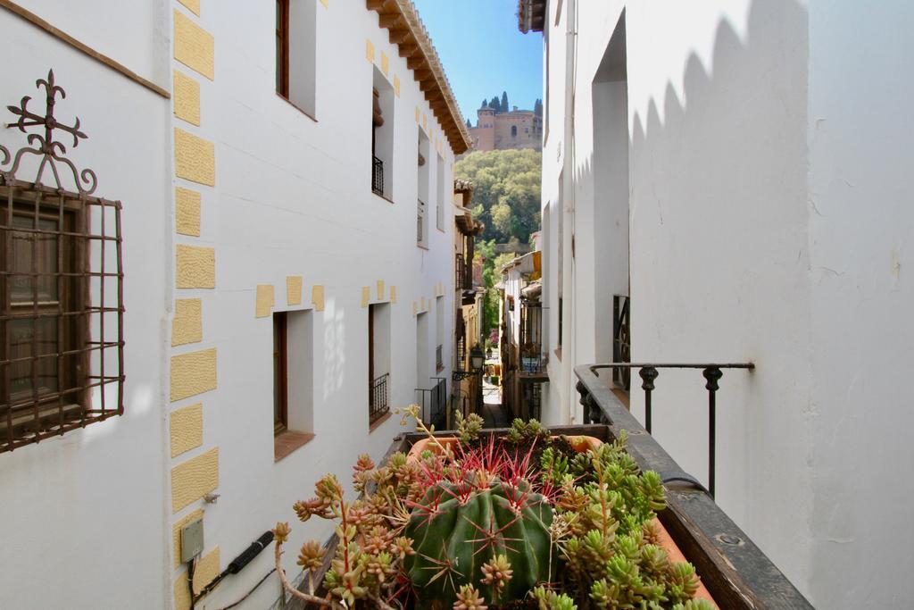 Apartamentos Inside Paseo De Los Tristes Granada Exterior foto